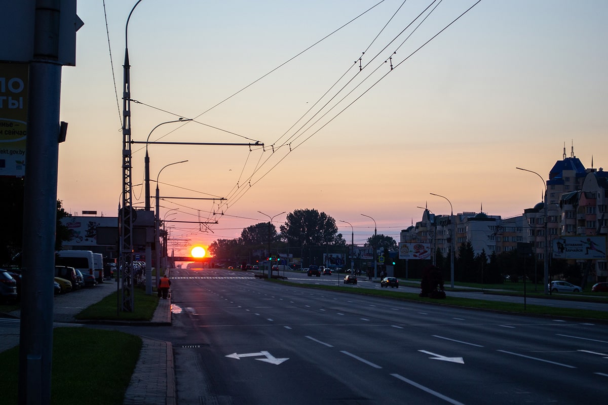 Восход солнца в Бресте при въезде в город